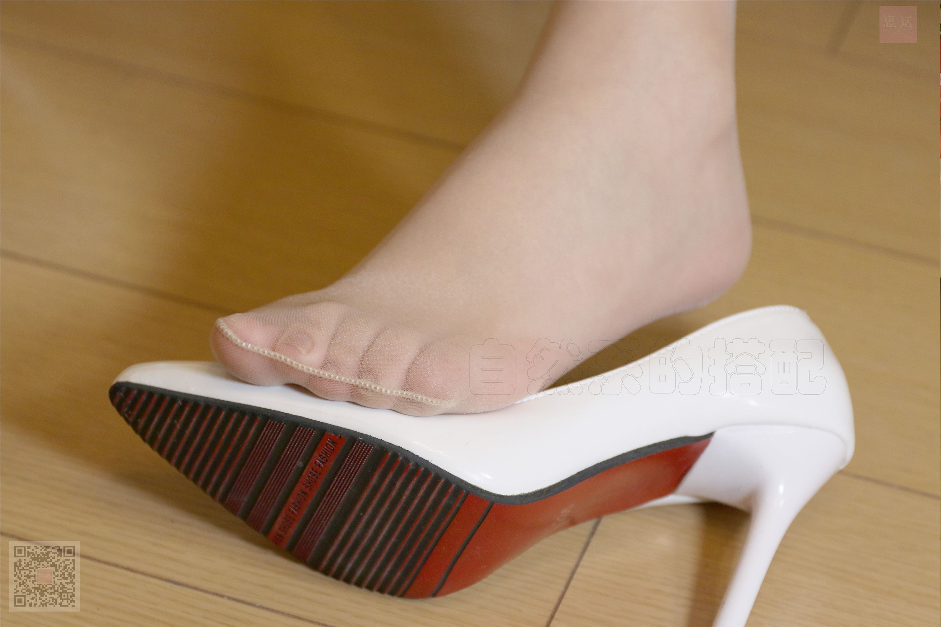 SiHua思话  SH055 可乐 和服驾到